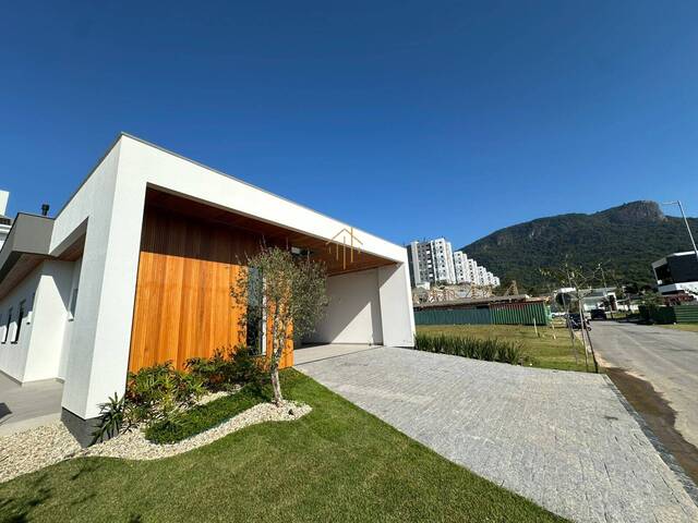#426 - Casa para Venda em Palhoça - SC - 2