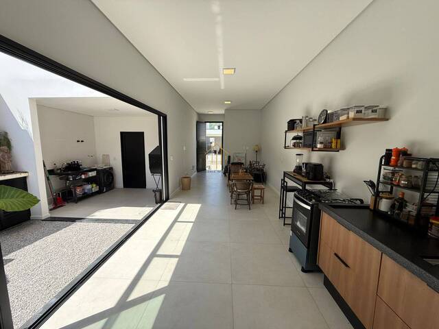 Casa para Venda em Biguaçu - 4