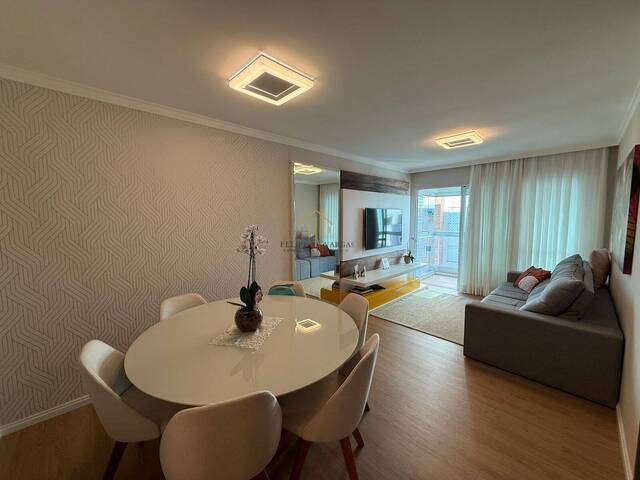 Apartamento para Venda em Florianópolis - 2