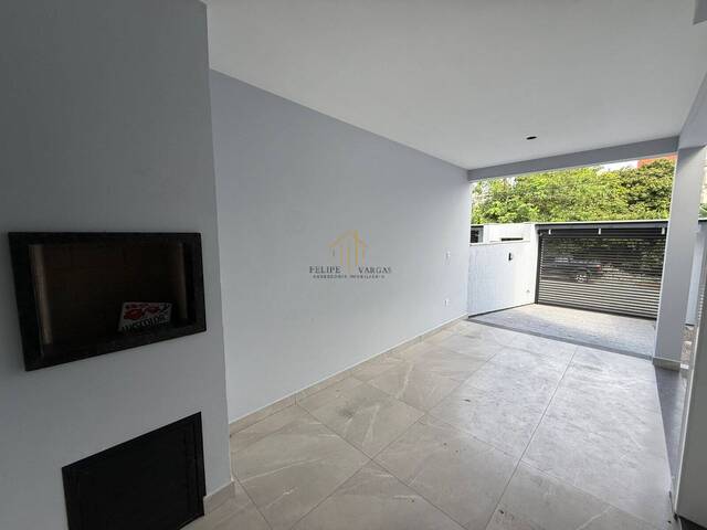 Sobrado para Venda em Palhoça - 3