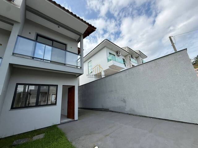 #485 - Sobrado para Venda em Palhoça - SC - 2